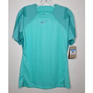 NWT Nike Dri-Fit teal short sleeve short - medium slim fit